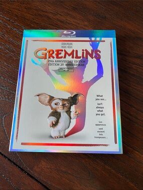 Gremlins Movie Blu-ray Warner Bros. 25th Anniversary Edition Retro 1980s Film
